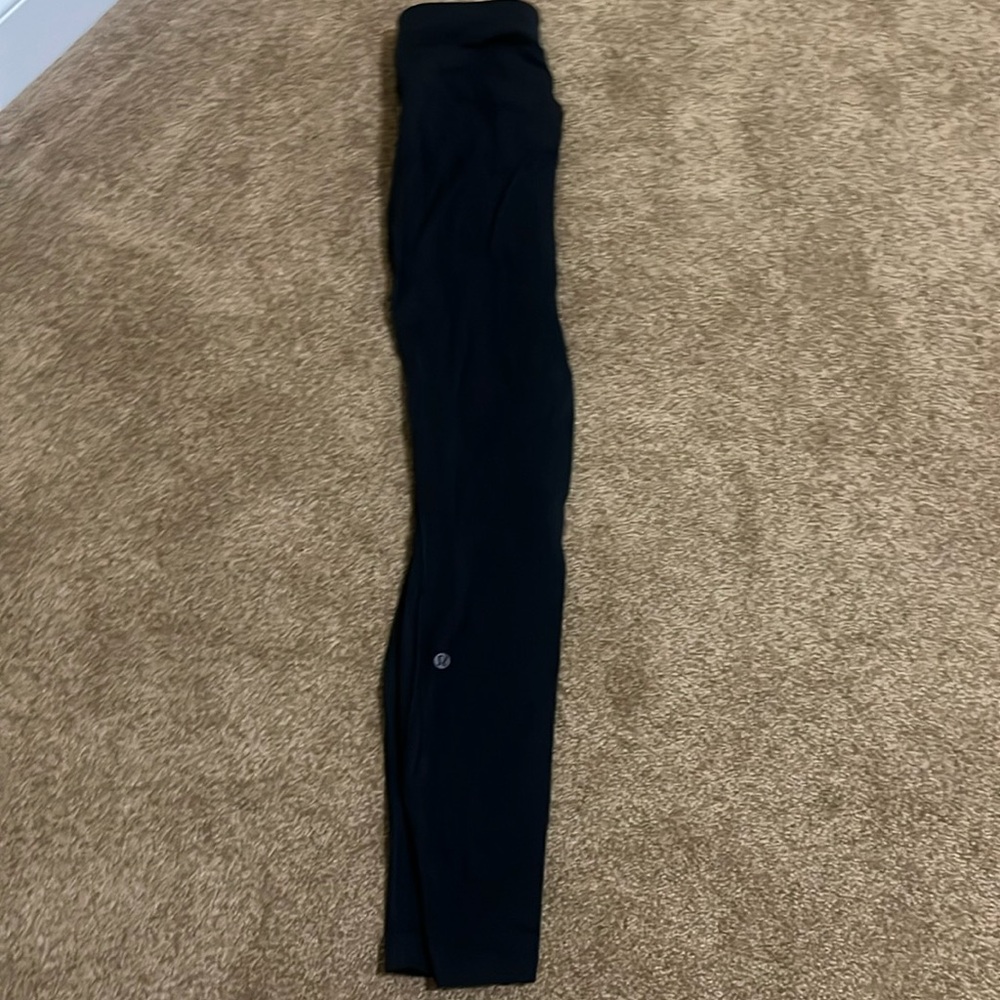 Lululemon Base Pace HR Tight 28” Black Leggings Size 6